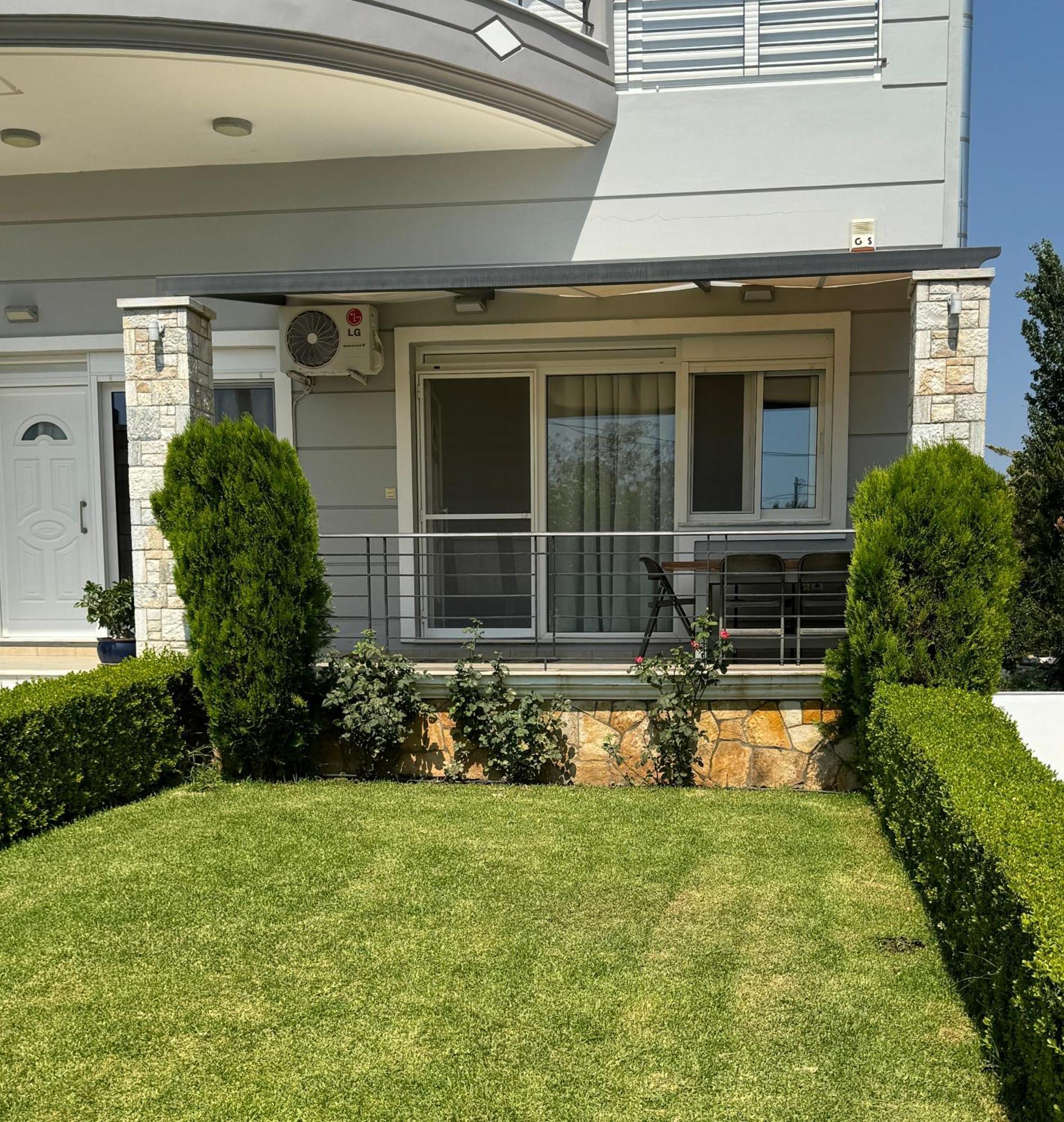 Beach House Nea Makri Exterior photo